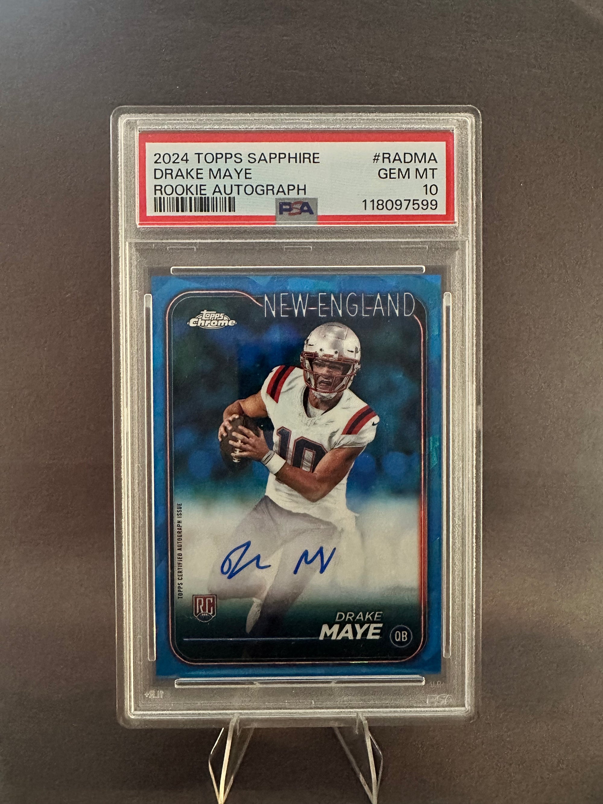Topps Chrome Drake Maye Sapphire Auto PSA 10